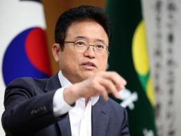 이철우 지사, 일본 왜곡된 교과서 검정 통과 발표에 강력 규탄 기사 이미지