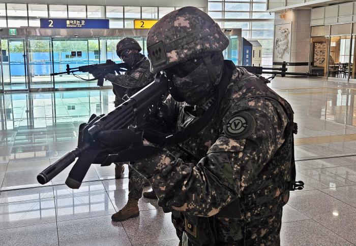 61 APEC 앞둔 KTX경주역서 실전 같은 대테러 훈련01