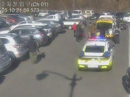 경주화랑마을서 쓰러진 60대, 직원의 신속한 CPR로 생명 구했다 기사 이미지